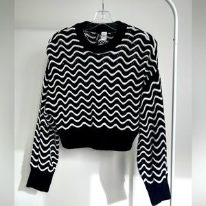 H&M black and white sweater